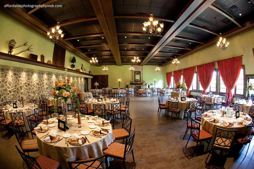 Gasthof The At Village, A Historic Of America Leola